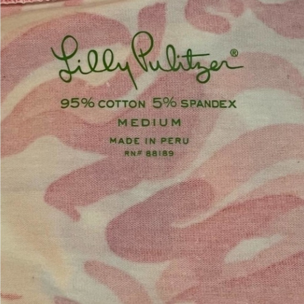 Lilly Pulitzer Michele V Neck Top in Pink & White 'Get Spotted' print. M EUC - Picture 3 of 8